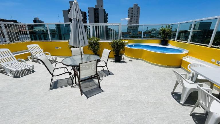 Enseada - Cobertura com Churrasqueira e Piscina - B&B Guarujá