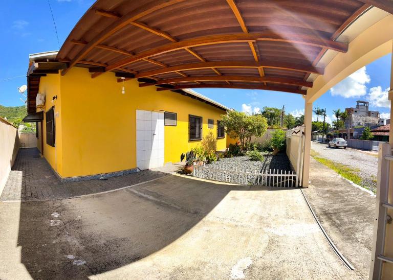 Hospedagem Vó Lili Vô Ambrósio - B&B Penha