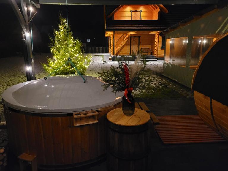 Sosnowy Zakątek Apartamenty - Ferienwohnung Józefów