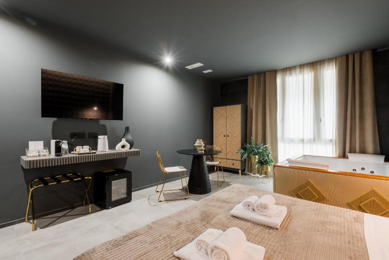Porta D'Oro Charming House II & Spa - B&B Alguer