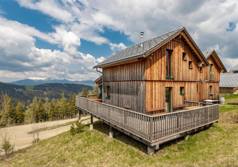 1A Chalet Rast - Wandern, Grillen, Traumblick, Indoor Sauna - B&B Bad Sankt Leonhard im Lavanttal