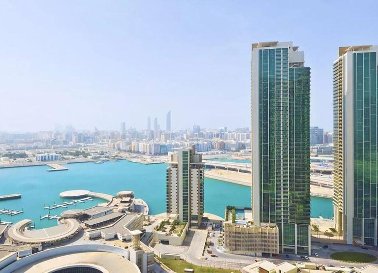 Sea View - 2BHK - Al Reem Island 6ppl Free Transportation from AD Airport - B&B Abu Dabi