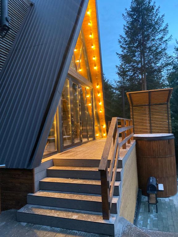The Sunset Cabin будиночок з Чаном Чан не входить у вартість - B&B Zhuraky