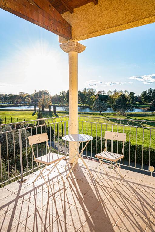 La Blanchère, vue golf - B&B Vedène