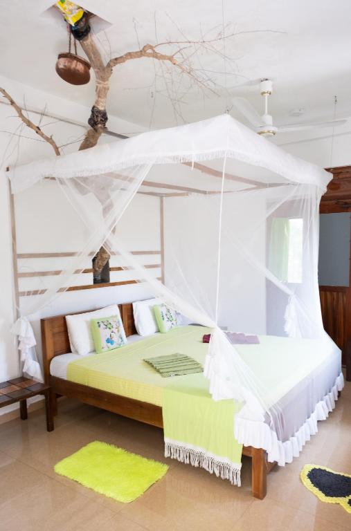 Nalaka Relaxing Home - Bed and Breakfast Weligama