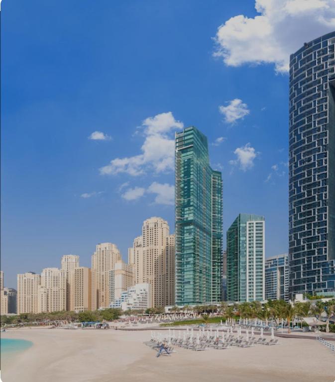 Stunning 5* 4BR-Oceanfront-Apartment - Bed and Breakfast Dubai