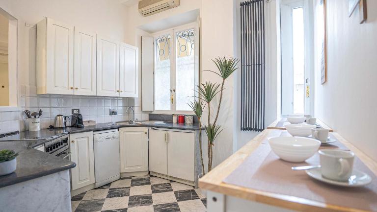 EasyTopStay - Colonna Guest House - Ferienwohnung Rom