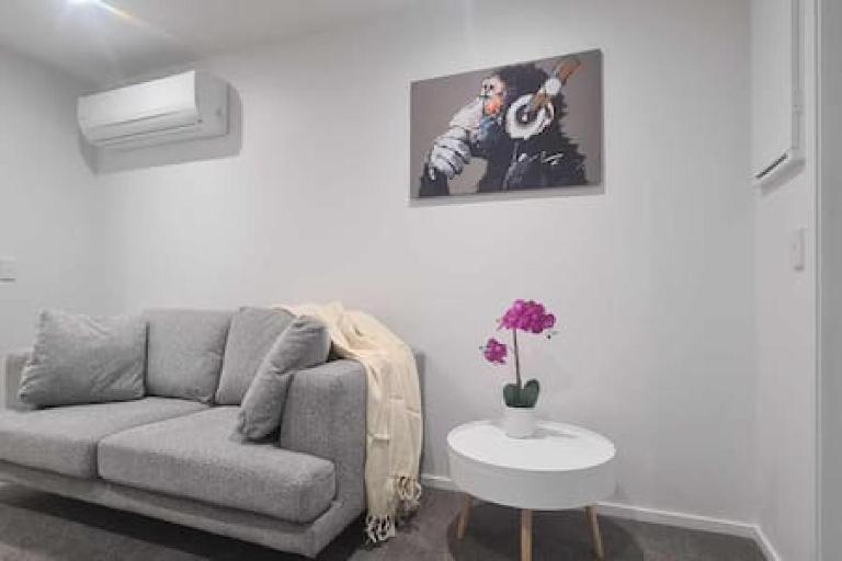 Lovely Central City Apartment St Asaph Street 102 - Bed and Breakfast Christchurch