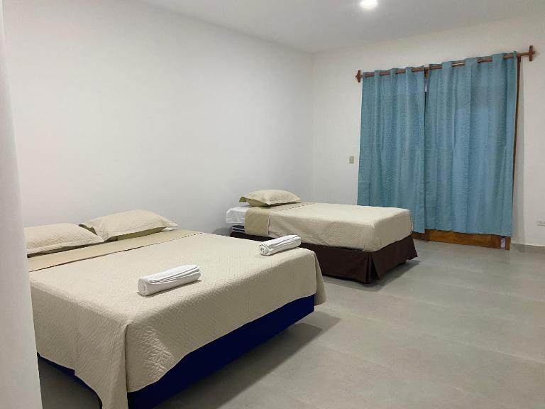 Penguin House - B&B Puerto Villamil