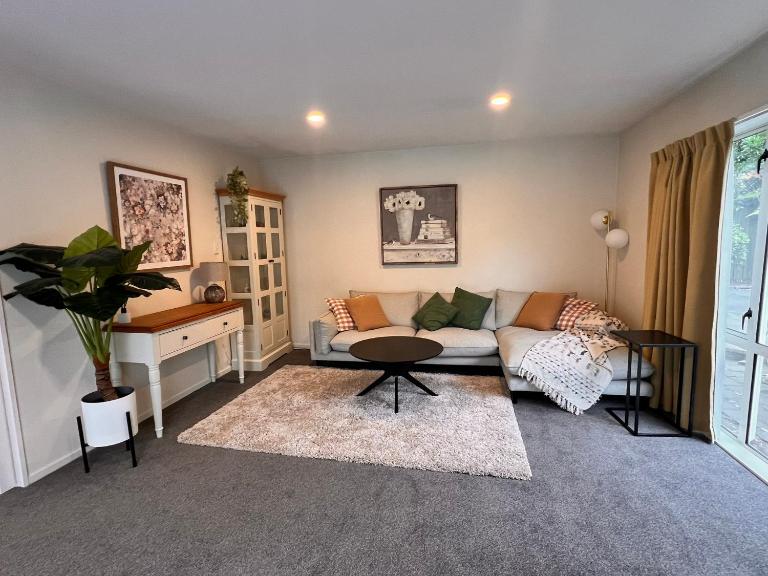 Waimairi Road - Christchurch Holiday Homes - B&B Christchurch