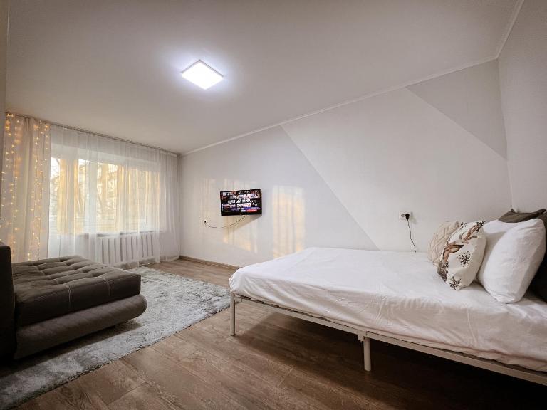 Квартира в тихом районе правого берега Астаны - B&B Astana