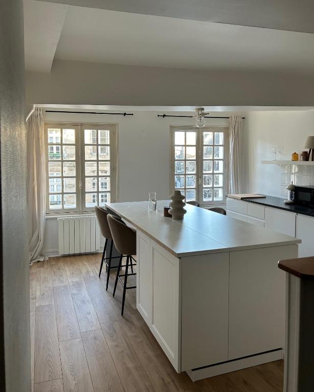 Spacieux appartement au coeur du centre historique de Dinan - Ferienwohnung Dinan