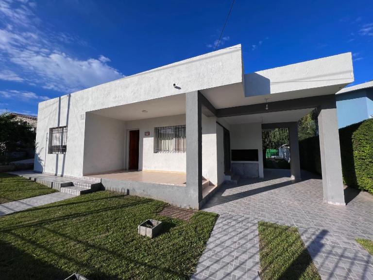Hermosa y amplia casa con pileta - B&B San Antonio de Arredondo