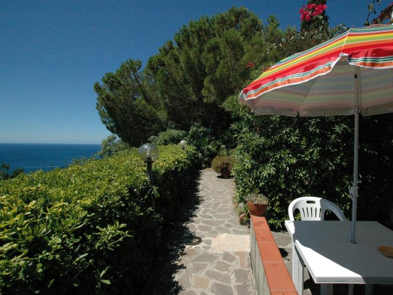 Arlecchino - Bed and Breakfast Capoliveri