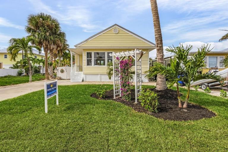149 Pearl St, home - B&B Fort Myers Beach