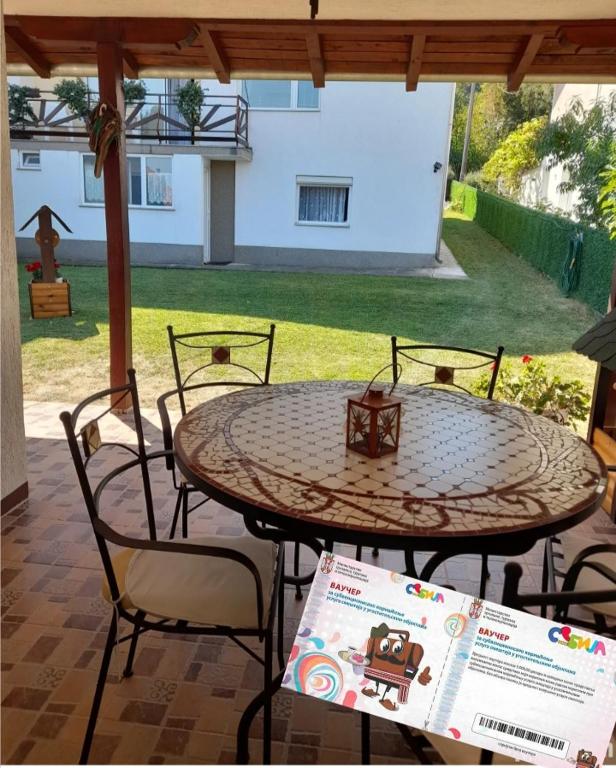 Apartment Aqua Royal - Chambres d'hôtes Aranđelovac