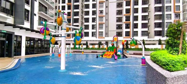 K AVENUE B17 house room near airport by Gc - Bed and Breakfast Kota Kinabalu