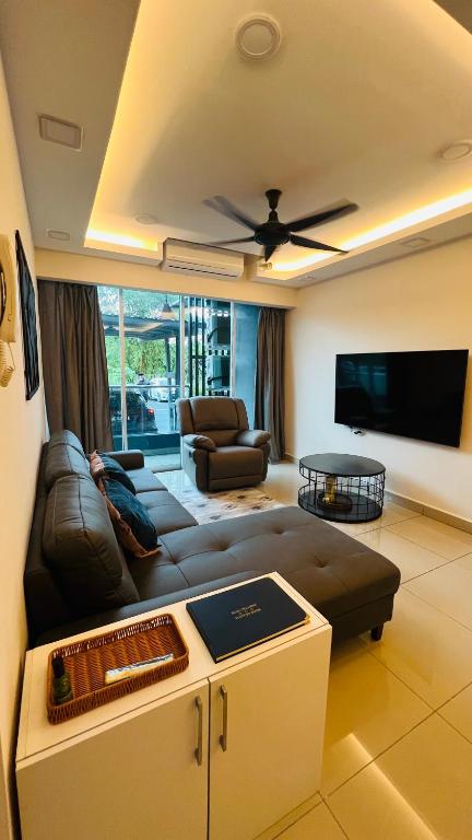 The DreamHouse Homestay - Bed and Breakfast Lahad Datu