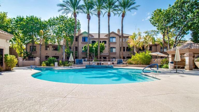 New Listing Remodeled Condo in North Scottsdale - B&B Scottsdale