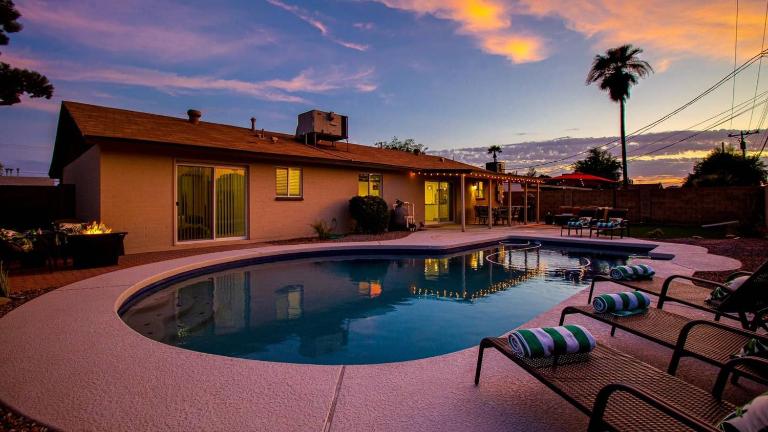 Modern Comforts Near Old Town Scottsdale and ASU - B&B Scottsdale