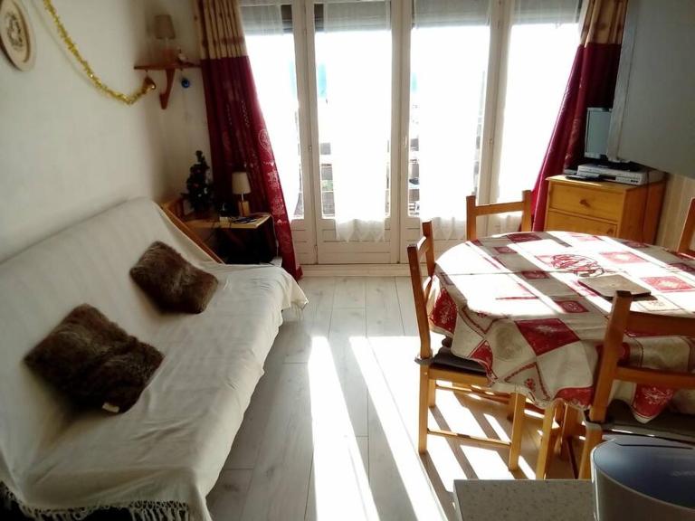 APPARTEMENT F3 2 chambres DUPLEX CENTRE-VILLE FONT-ROMEU - Chambres d'hôtes Font-Romeu