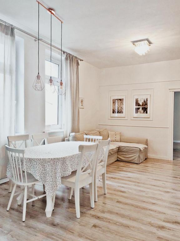 Żnin City - B&B Żnin