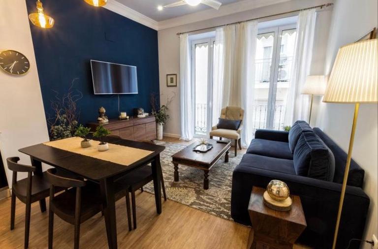 Lovely Barrio Apartment - Chambres d'hôtes Alicante