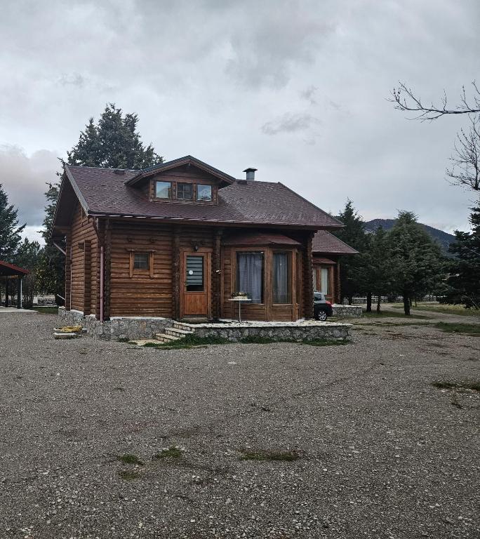 Orino Livadi Chalet II - B&B Aráchova