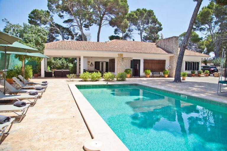 Villa Las Maravillas, 250m from the beach - Bed and Breakfast Palma de Mallorca