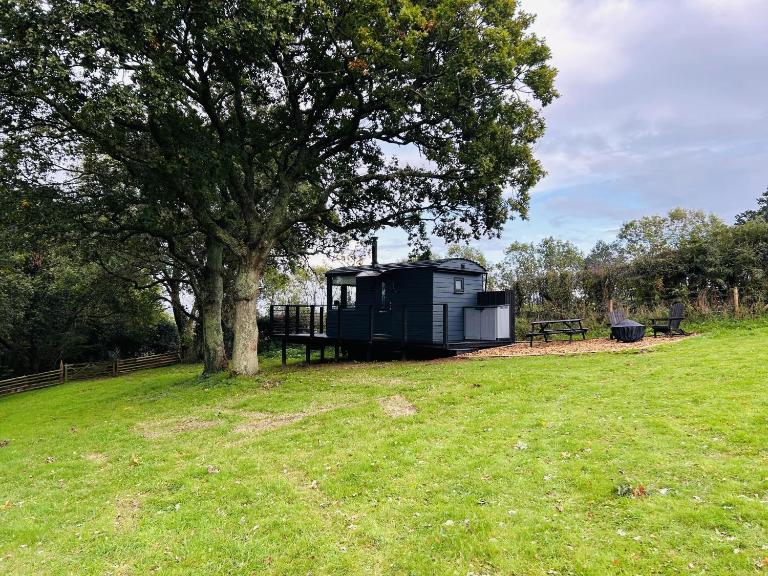 Lodge on Teign River 1 Bed Sleeps 2 Parking - B&B Newton Abbot