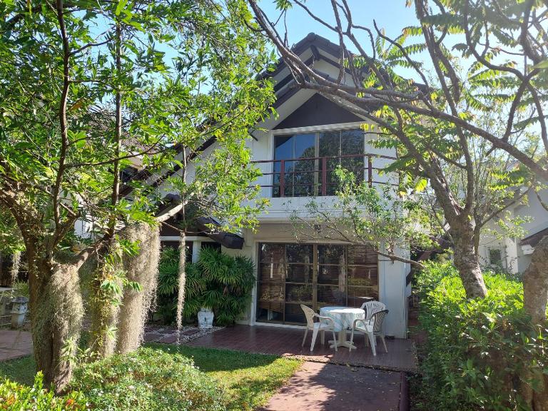 Oceanside Place - B&B Rayong