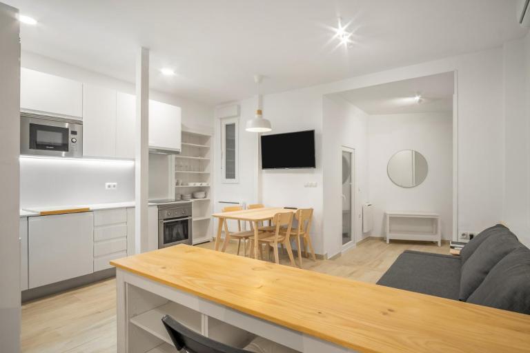 Modern Cozy - 1Bedroom 1Bathroom - Palacio - B&B Madrid