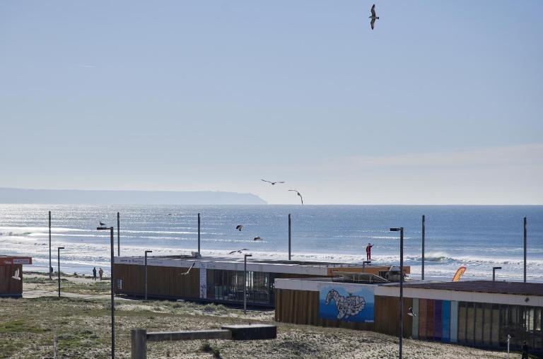 Stunning Beach Sunset View, By TimeCooler - B&B Costa de Caparica