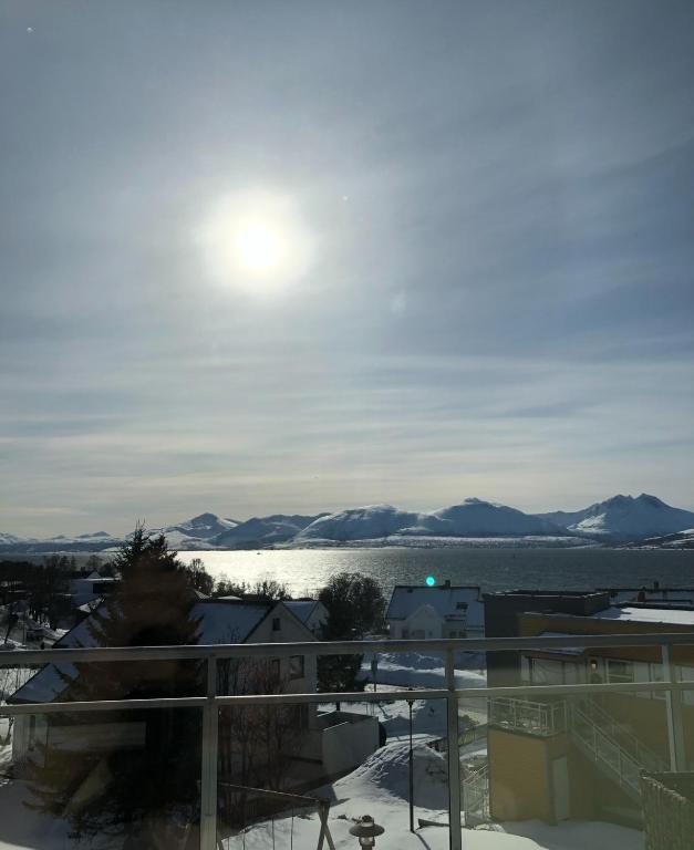 Arctic Homestay with Northern light view room - B&B Tromsø