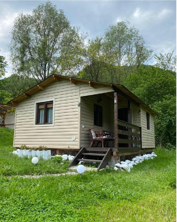 Livada Prunilor - B&B Valea Scheiului