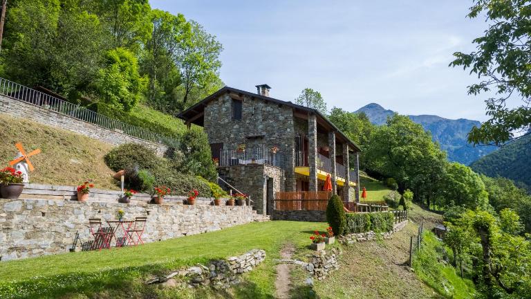 Apartaments Fontalba - Chambres d'hôtes Queralbs