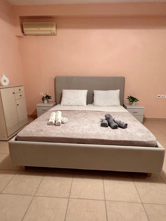 Luxury Beach House Perfect For Vacations - B&B Ksiropigado