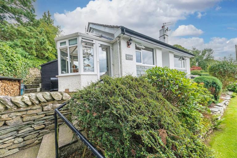 Wayside Bungalow - B&B Staveley