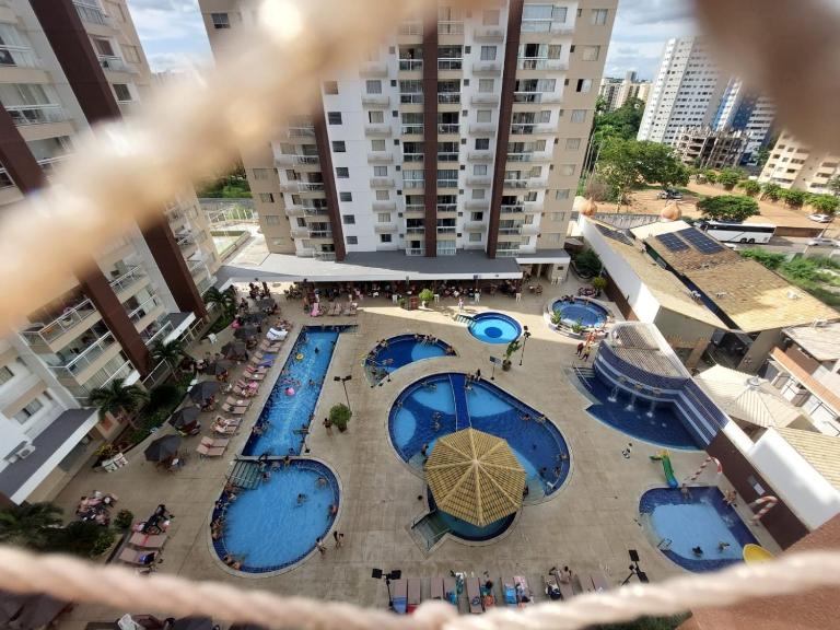 Apartamento 704-C Casa da Madeira Caldas Novas - Chambres d'hôtes Caldas Novas