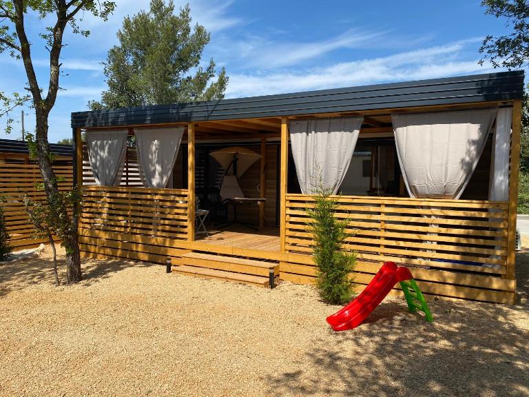 Home De Luxe M&D - Ferienwohnung Biograd na Moru
