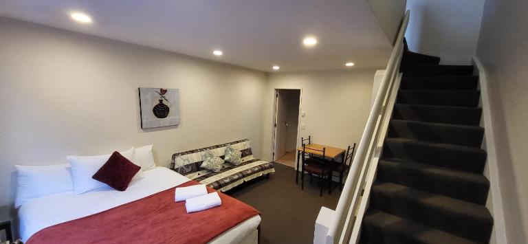 Baden Lodge Motel - PRIVATE SPA Bath - Bed and Breakfast Rotorua