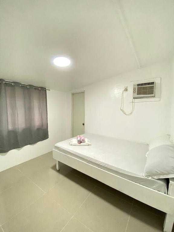 Casa Luna 2 Bedroom House - B&B Cabuntog