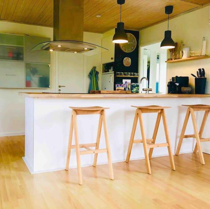 COZY HOLIDAY HOME by the sea - Chambres d'hôtes Yderby