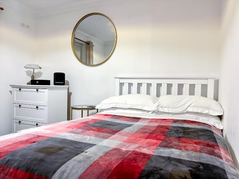 1-Bed Apt Sleeps 2 20 min walk to Centre - Ferienwohnung Rochester