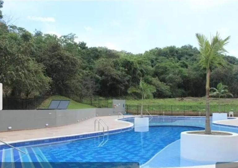 Moderno apartamento cerca a la naturaleza - Chambres d'hôtes Villeta