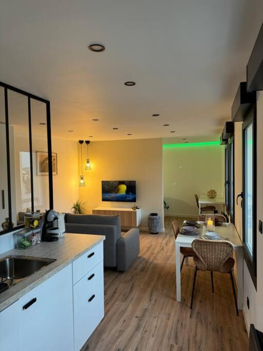 Bali suites - Basel / Dreilander - B&B Saint-Louis