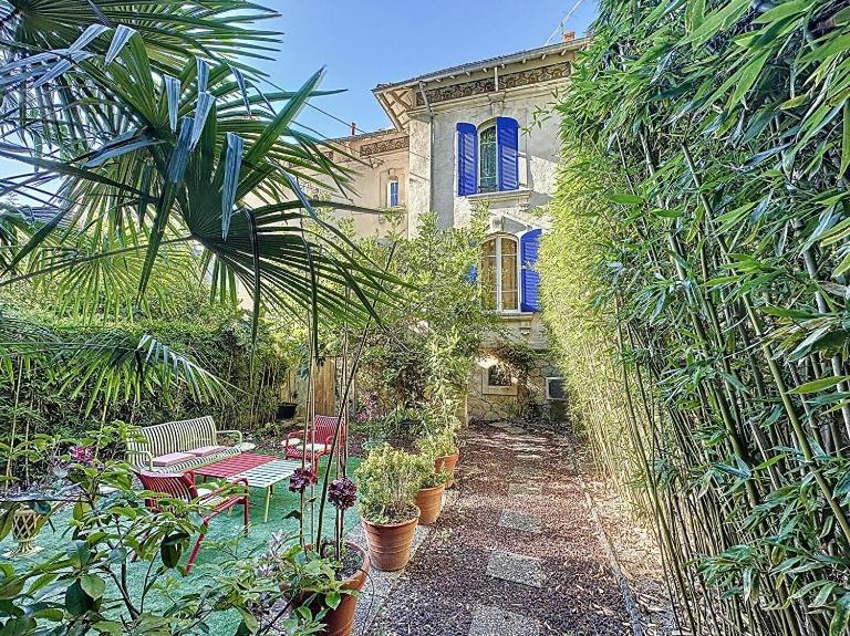 Très belle maison avec jardin à 10min des remparts - B&B Avignon