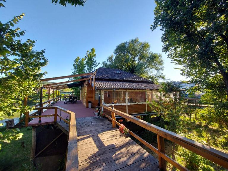 Haus Palazzo - B&B Bosanska Krupa