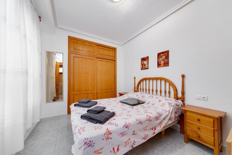 Lovely Apartment Near The Sea - B&B Torrevieja