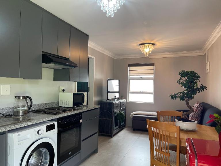 Hill Luxury Cottage - Ferienwohnung Roodepoort